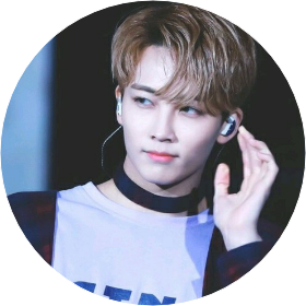 윤정한 image