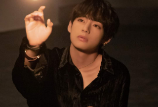 꼬맹아 니 내랑 사귈래?ㅎ thumbnail