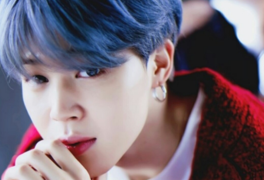 初めてあなたは女の子に見えます。 thumbnail