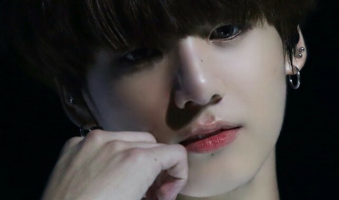 L'épouse du prince héritier est la fille d'une nation ennemie. thumbnail