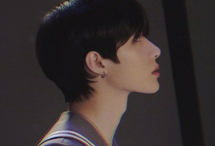 我和我的女王蜂男友發生了婚外情 thumbnail