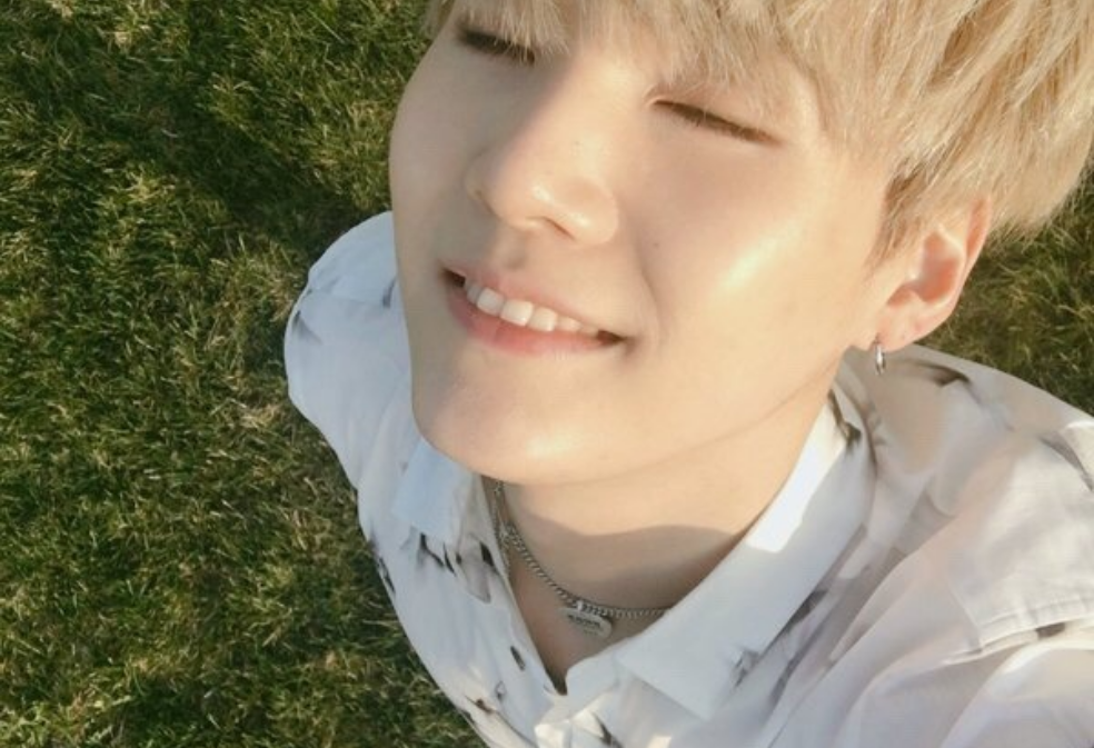 윤기에게 투표하세요 thumbnail