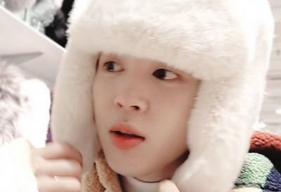 지민에게 투표합시다! thumbnail