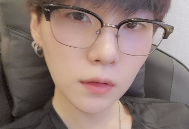 윤기에게 투표하세요! thumbnail