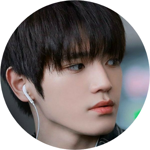 이태용 image