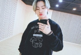 투표 4 정국 thumbnail