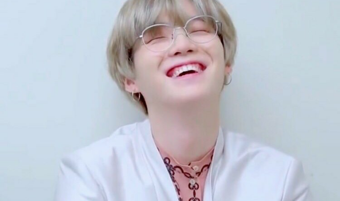 윤기에게 투표하세요 thumbnail