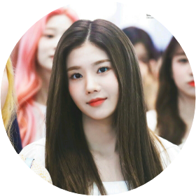 권은비 image