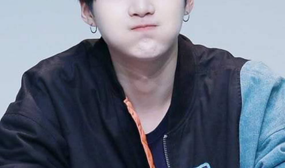 🌸 Vota por Yoongi thumbnail