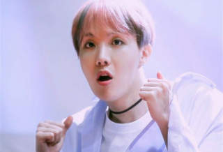 제이홉에게 투표하세요 thumbnail