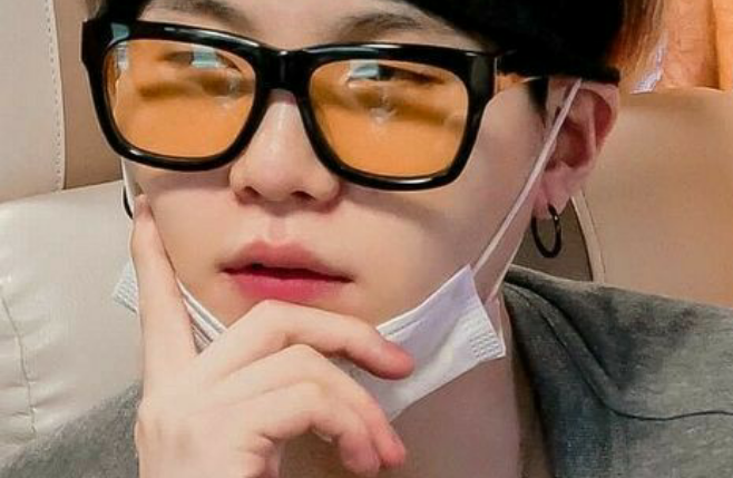 Vota por Yoongi thumbnail