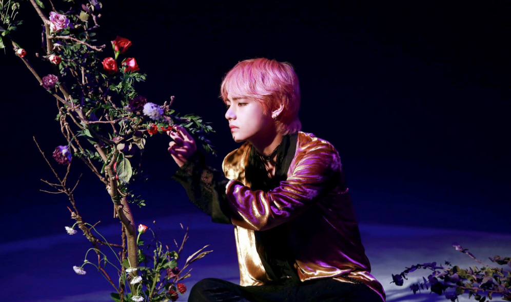 Kim Taehyung yang Anda pesan telah tiba. thumbnail