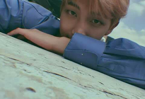 아이돌의 고된 삶 thumbnail