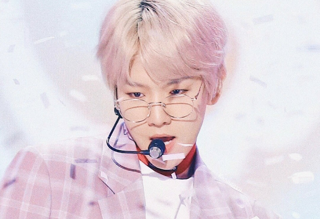 Byun Baekhyun es tan guapo thumbnail