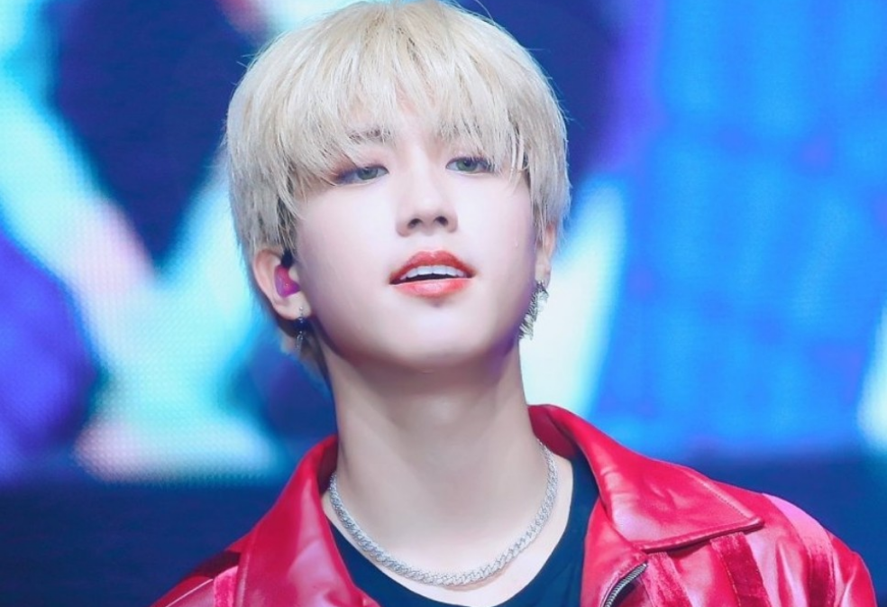 闪耀的黑暗（Stray Kids 的 Bing-ui-geul） thumbnail