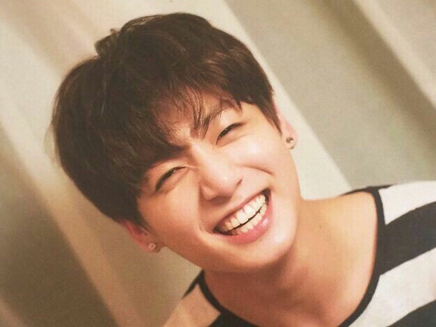 정국에게 투표하세요💜 thumbnail