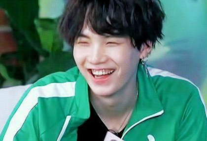 윤기에게 투표하자 thumbnail