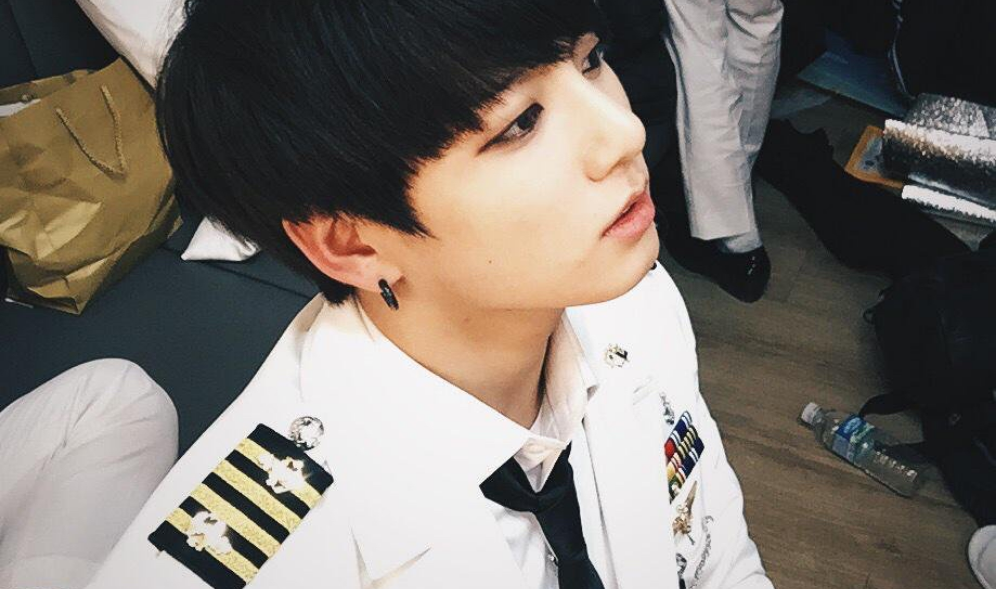 Dating police officer Jeon Jungkook💜 thumbnail