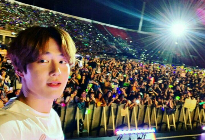 김준면의 첫 솔로 무대를 진심으로 축하합니다! 🎉 thumbnail