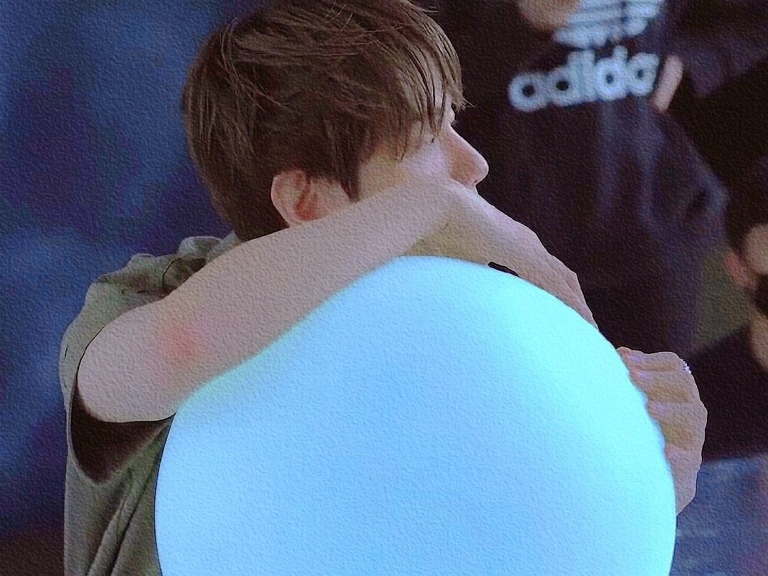 변백현🍬🔆 thumbnail