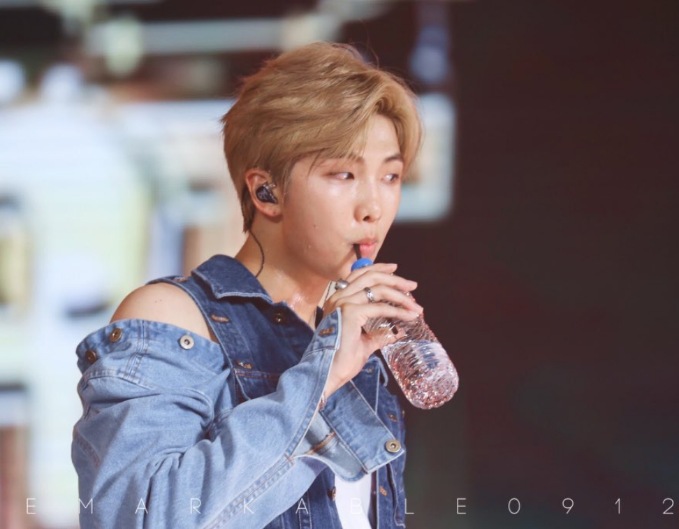 [Discussion] Petit ami pervers et amis pervers ?!!?!?? thumbnail