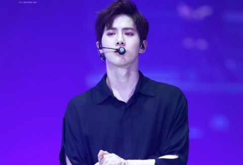 수호 김준면 thumbnail