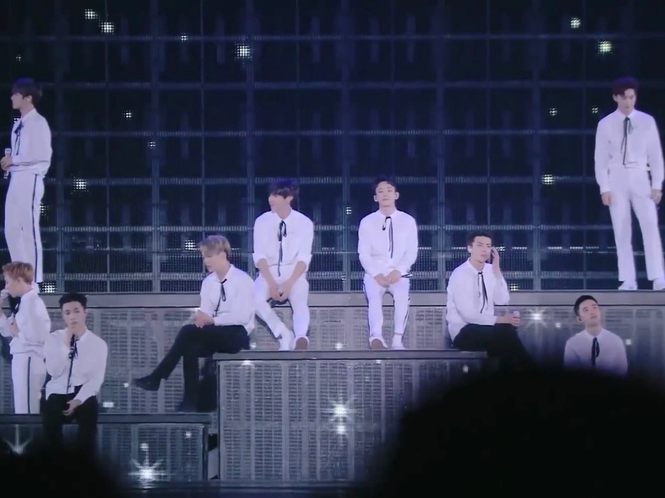 우리가 함께 있는 한, 그게 바로 젊음이에요. thumbnail