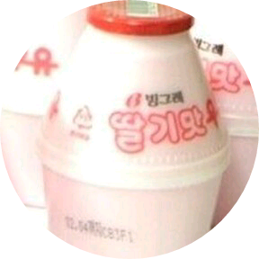 딸기우유 image