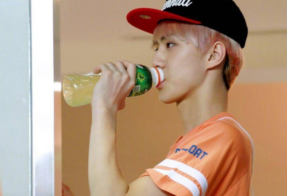 하얗고 부드러운 우밀크번 thumbnail