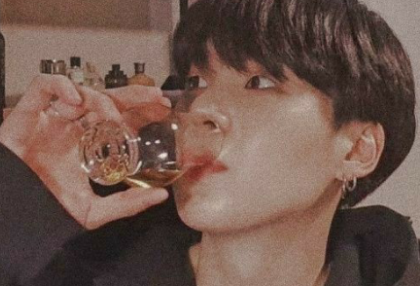 "환생하니 부랄친구가 좀 잘생김?!" thumbnail