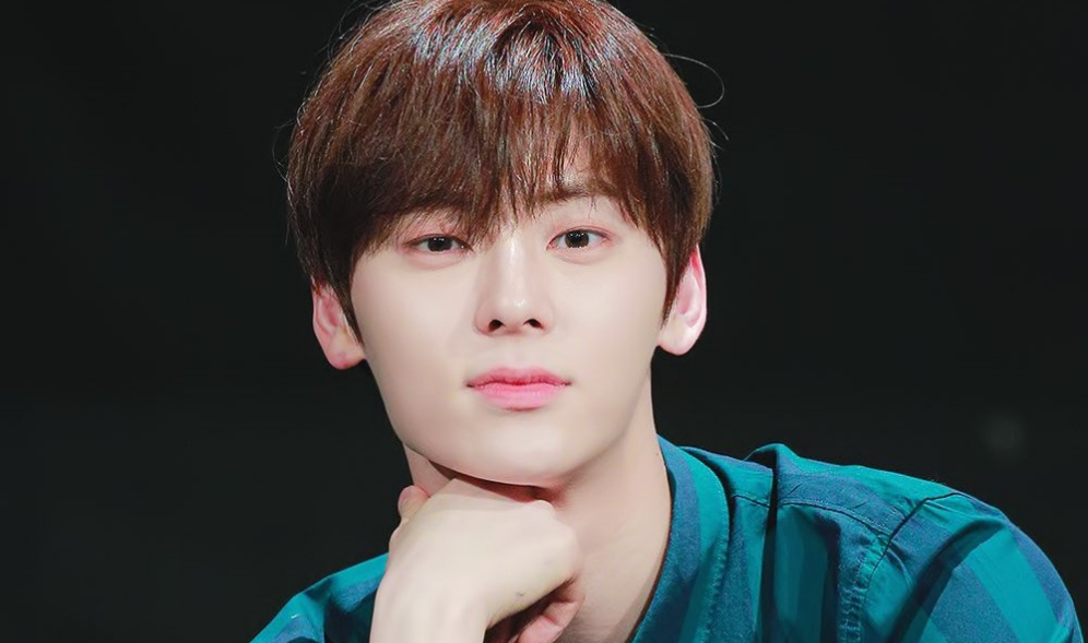 Vote for Minhyun 38 thumbnail