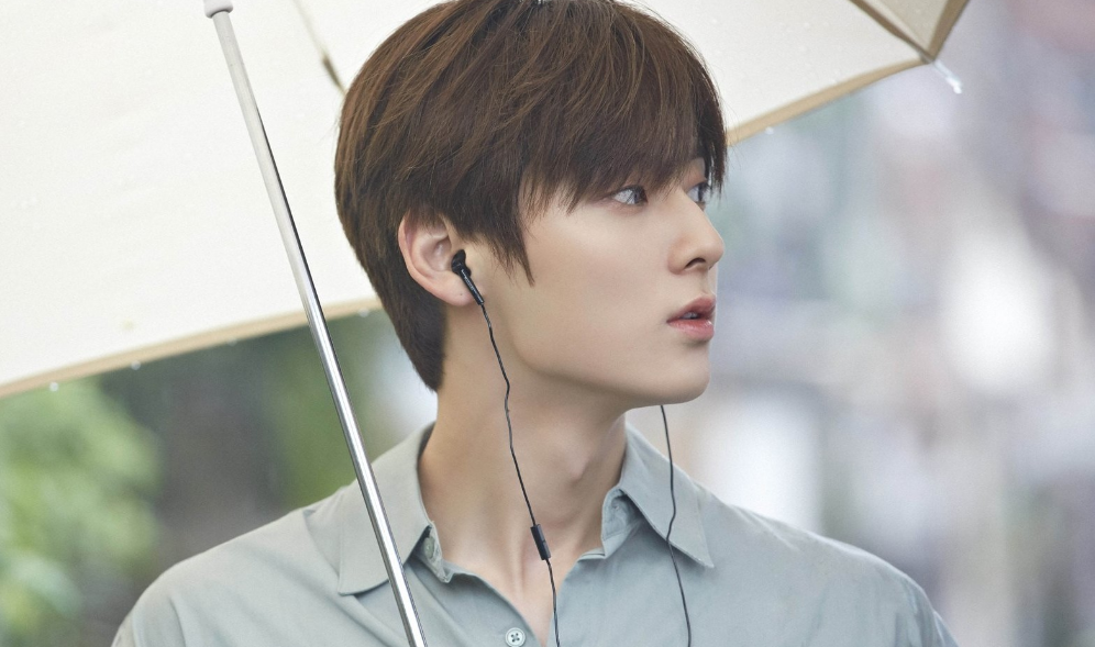 Vote for Minhyun 40 thumbnail