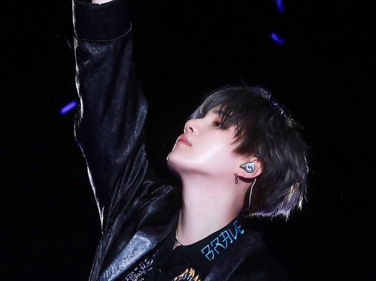 민윤기 image