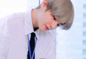 사각관계, 그이상; 남주 미정 thumbnail