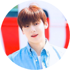 황민현 image