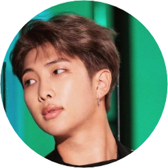 김 남 준  image