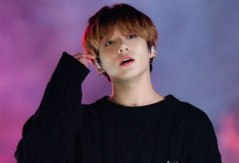 수줍은 선생님 thumbnail