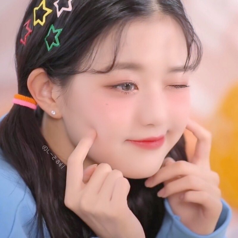 장원영 image