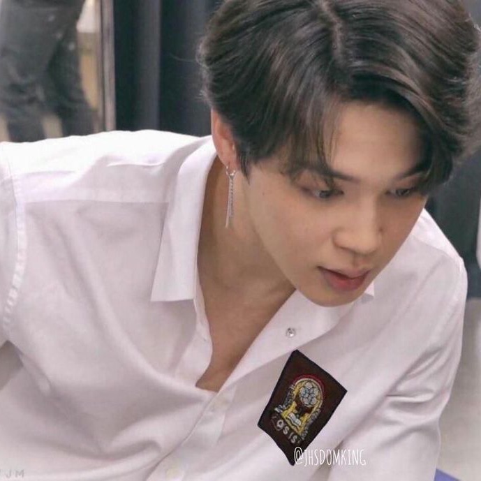 박 지 민 image