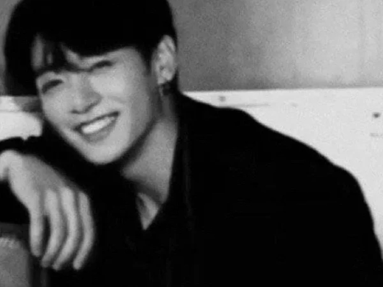 Aku akan menceritakan kisah tentang kehidupan percintaanku selama masa sekolah. thumbnail