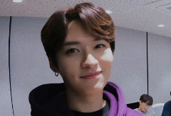 珉豪😻 thumbnail