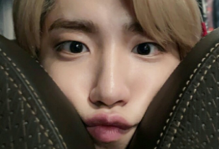 Sung에게 투표하세요 thumbnail