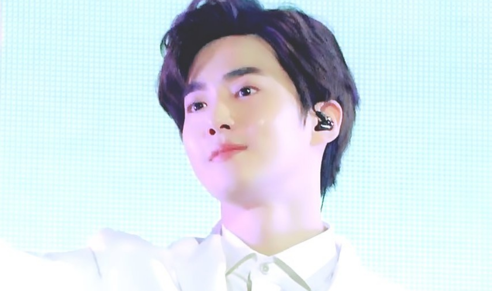 Kim Junmyeon, conocido como Suho de EXO thumbnail