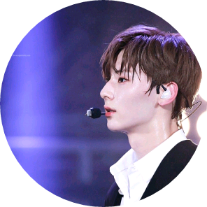 황민현 image