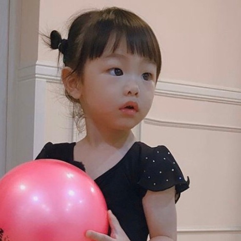 작가 image