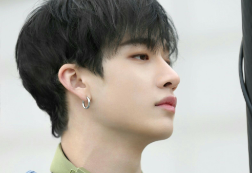 찬에게 투표하세요 thumbnail