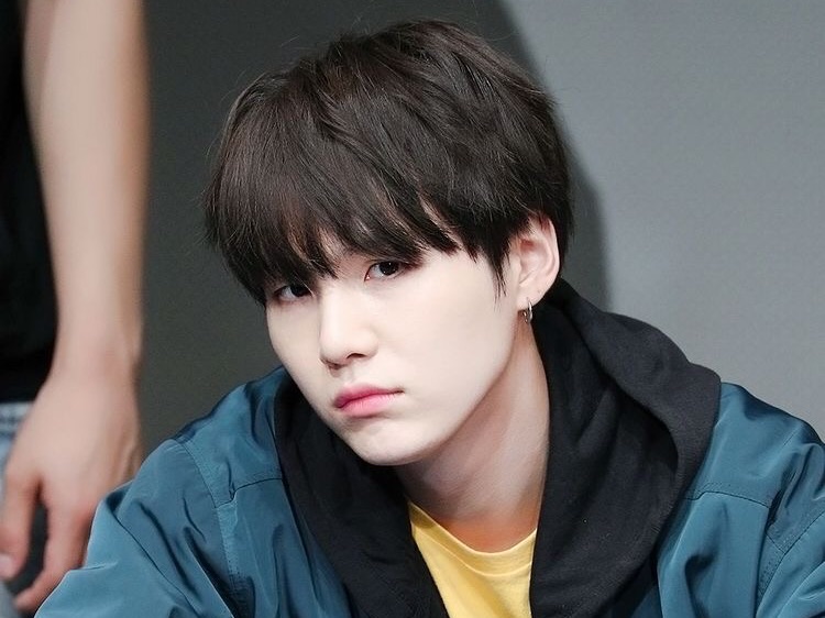 开始与恶霸共处 thumbnail