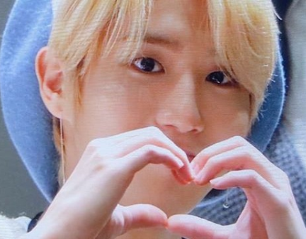 vote for jisung thumbnail