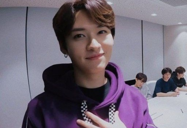 이제 Lee Know에게 투표하세요 thumbnail