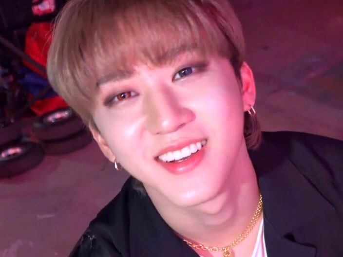 창빈에게 투표하세요 thumbnail